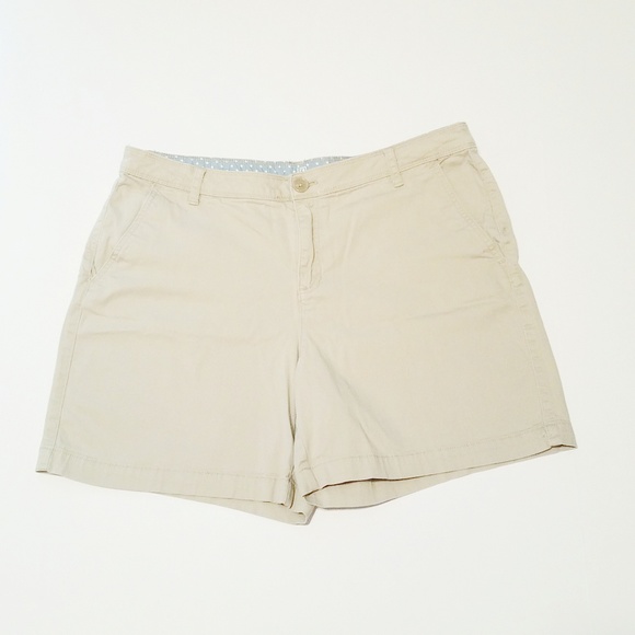 Liz Claiborne Pants - Liz Clairborne Khaki Shorts. Size 14.